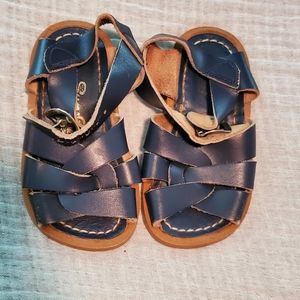 Saltwater Sandals - Size 5